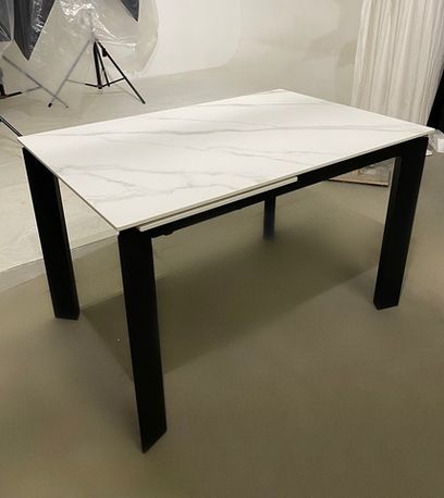 Стол прямоугольный CORNER 120 SINTERED STONE WHITE MARBLE/ BLACK