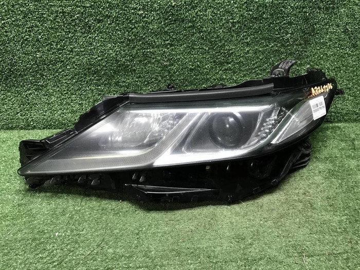 Фара левая Toyota Camry xv70 (2017-н.в.) LED