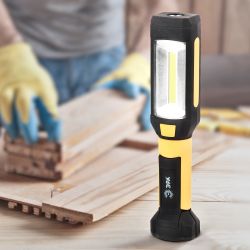 Светодиодный фонарь ЭРА Рабочие Практик RB-801 на батарейках магнит крючок прищепка вращающееся основание Soft-touch