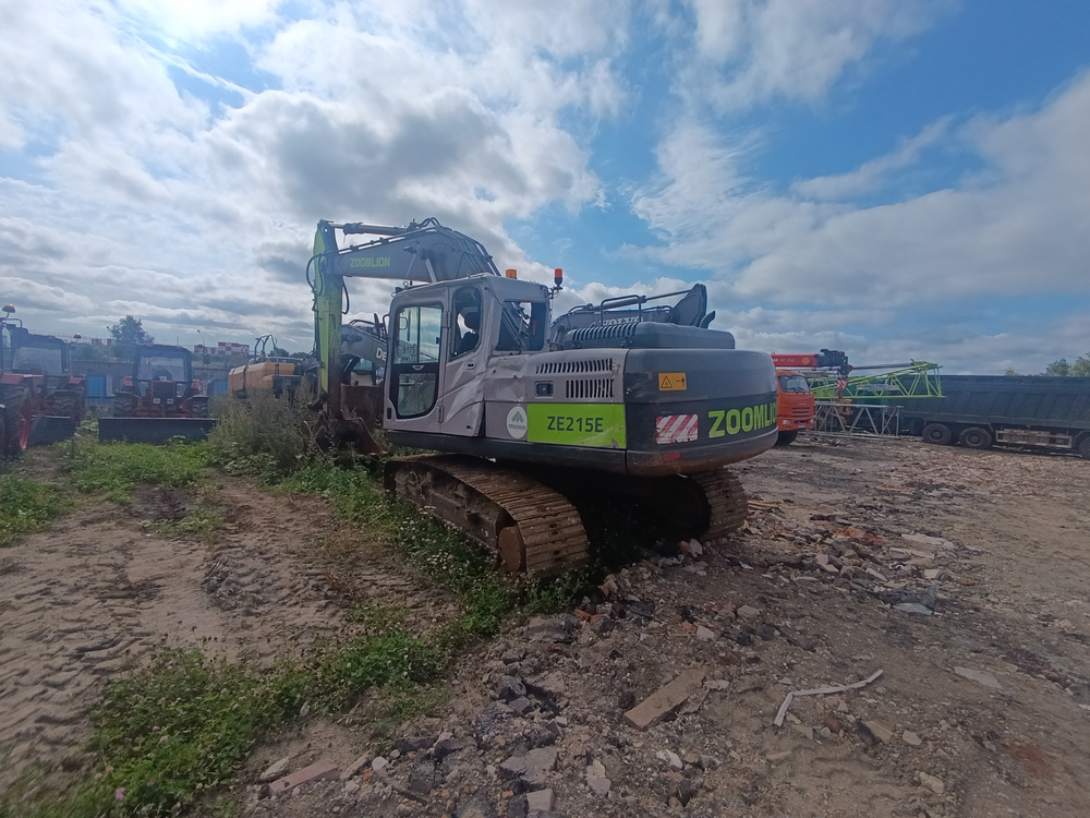Zoomlion ZE215 Экскаватор ZE215E (Дизельный, 5,9 л, 152 л.с., АТ)