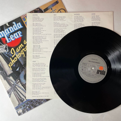 Винтажная виниловая пластинка LP Amanda Lear I Am A Photograph (Германия 1977)