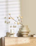 Ваза Velia бежевая