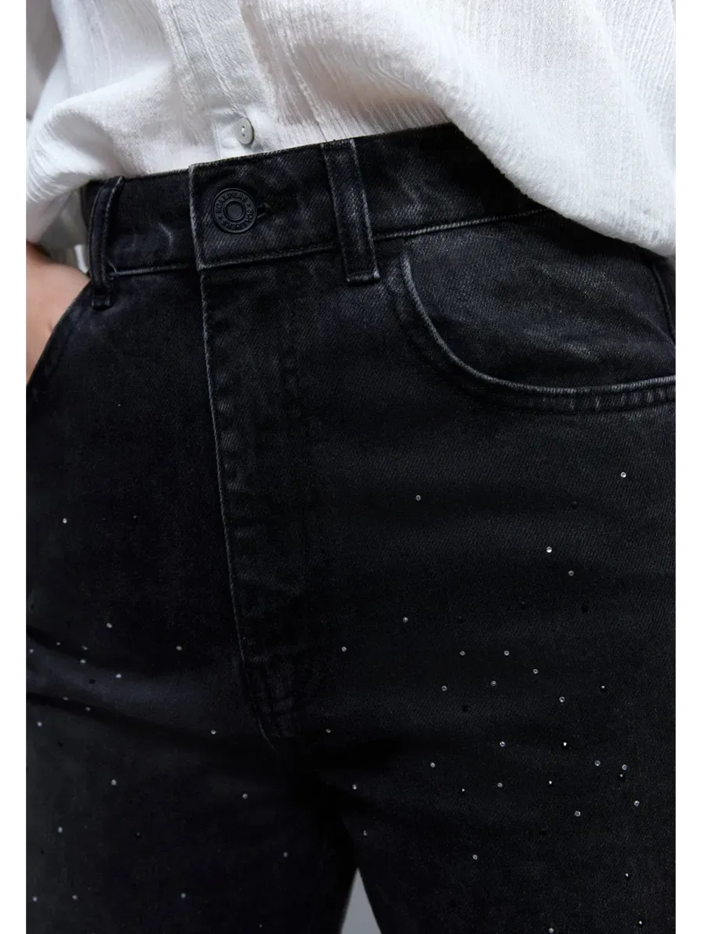 Джинсы со стразами