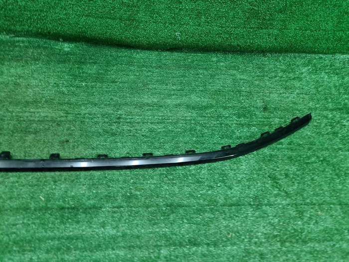 Молдинг переднего бампера VW Tiguan 2 (2020-н.в.)