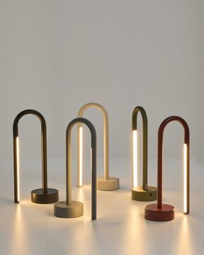 Переносная настольная лампа Bow из серого алюминия