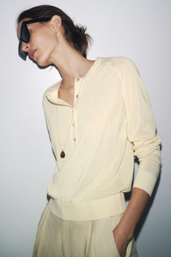 ZARA ОДНОТОННЫЙ ДЖЕМПЕР, ЦВЕТ СЛИВОЧНОГО МАСЛА