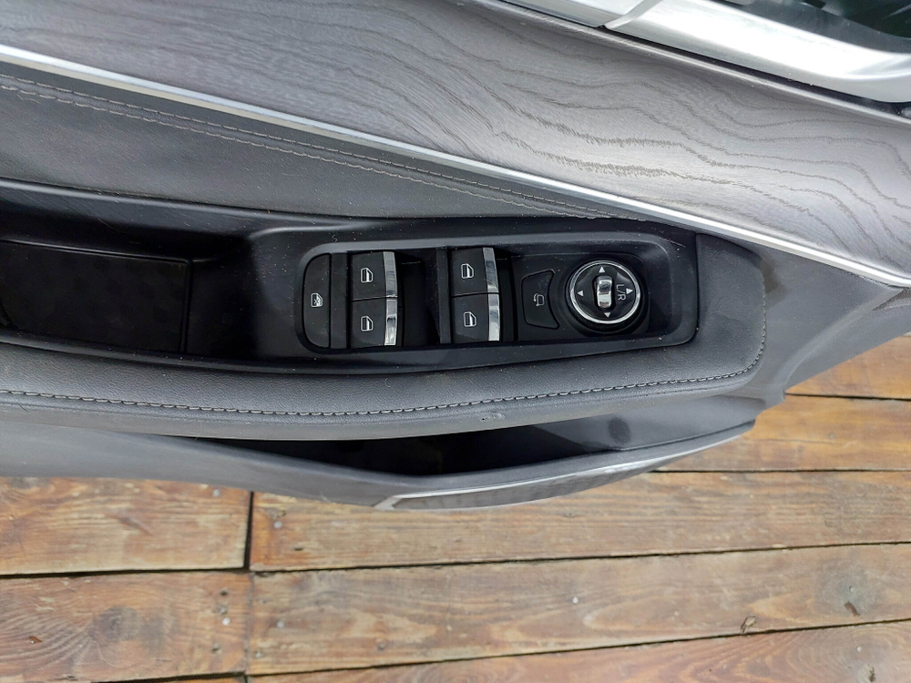 Обшивка двери передней левой Exeed VX 21-нв Б/У Оригинал 403001377AA