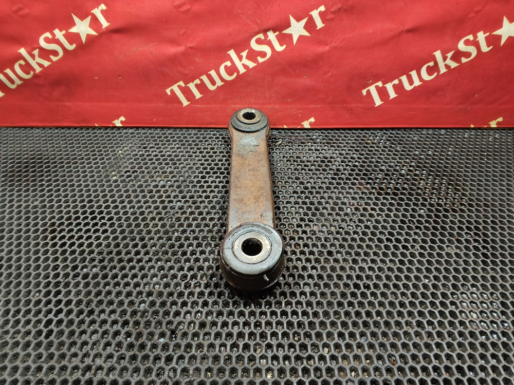 Стойка переднего стабилизатора