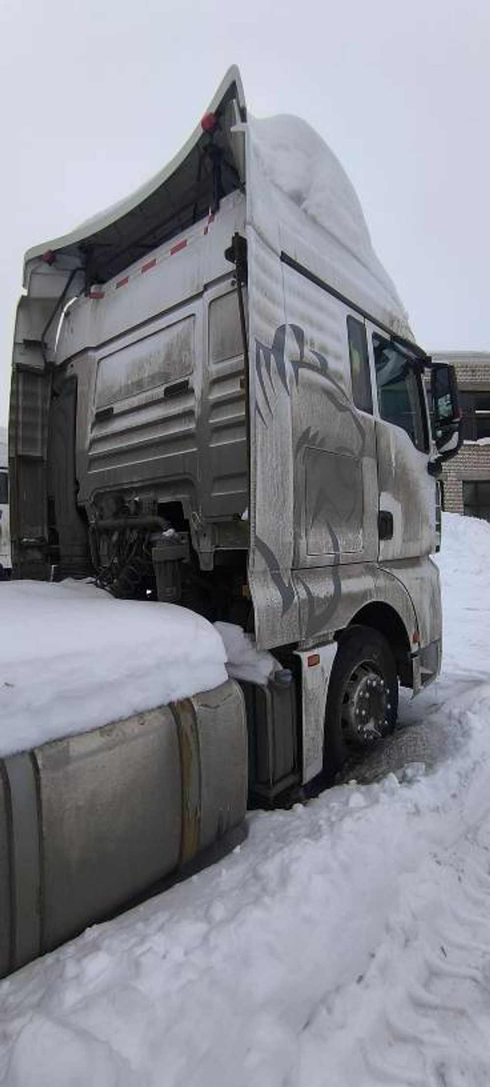 SITRAK C7H 4x2 Седельный тягач ZZ4186V361HE (12,4 л, 480 л.с., АТ)