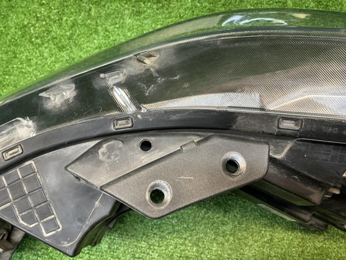 Фара правая Hyundai Elantra 7 CN7 (20-23) галоген