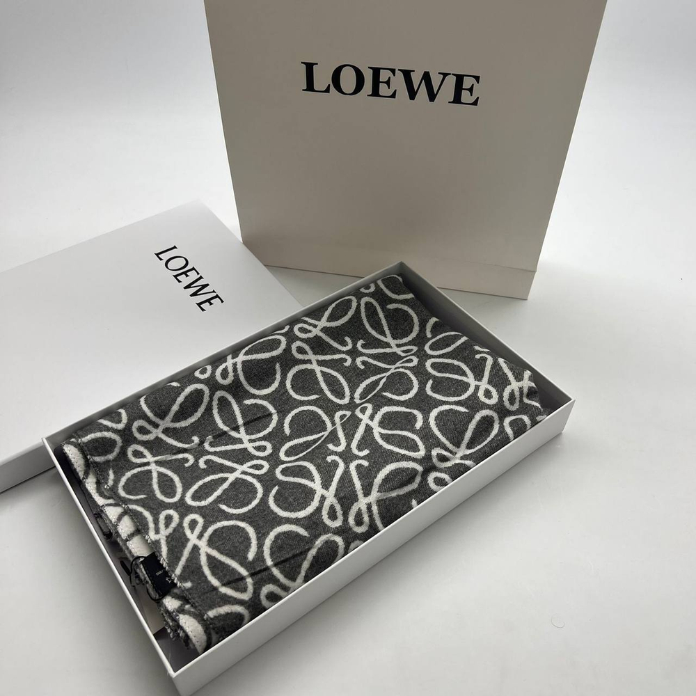 Палантин Loewe