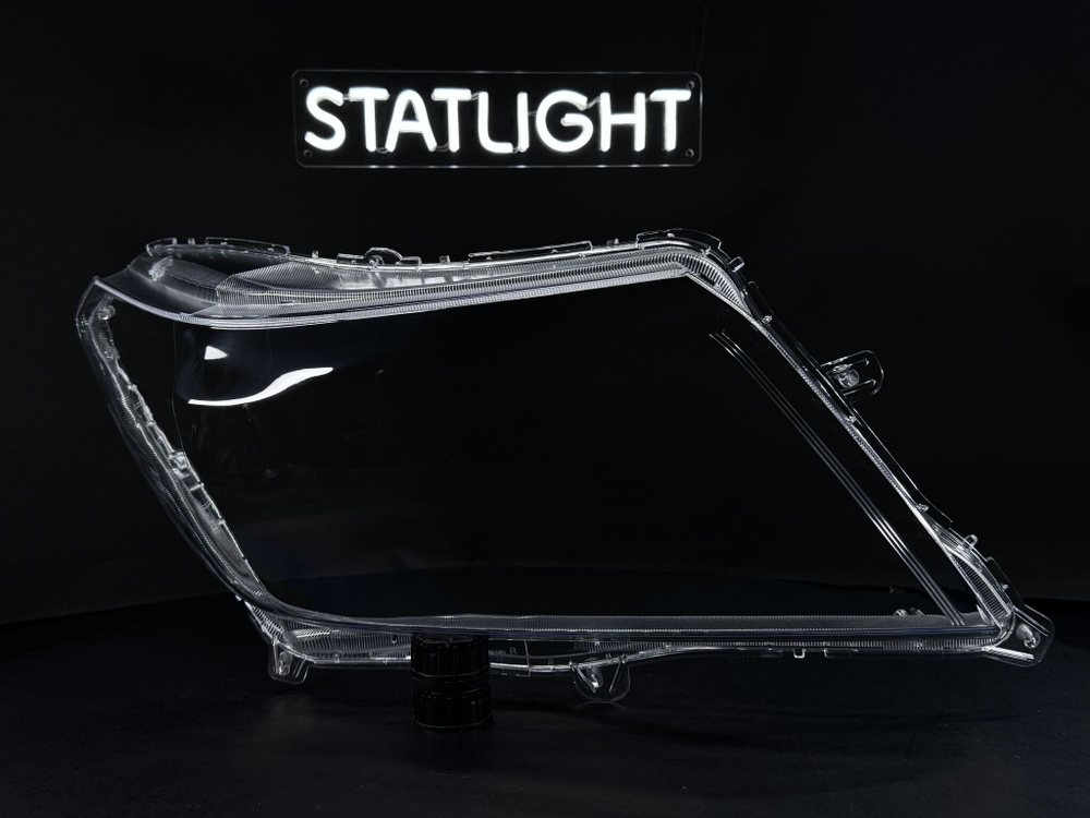 Правое стекло фары Nissan Navara Frontier 2014-н.в.