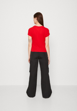 Футболка женская TOMMY JEANS BBY ESSENTIAL LOGO 2