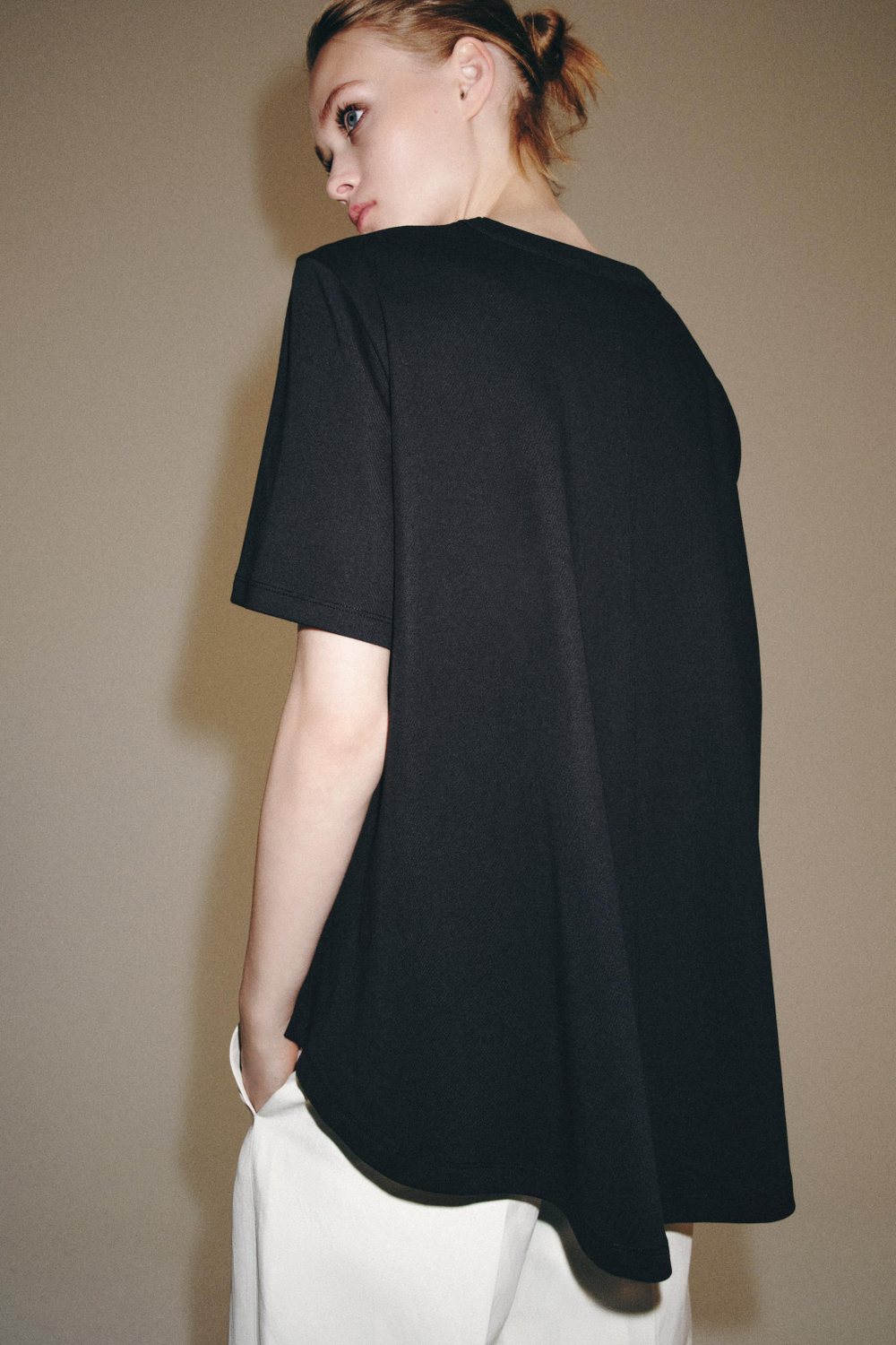 ZARA ФУТБОЛКА INTERLOCK С КАРМАНОМ, ТЕМНЫЙ АНТРАЦИТ