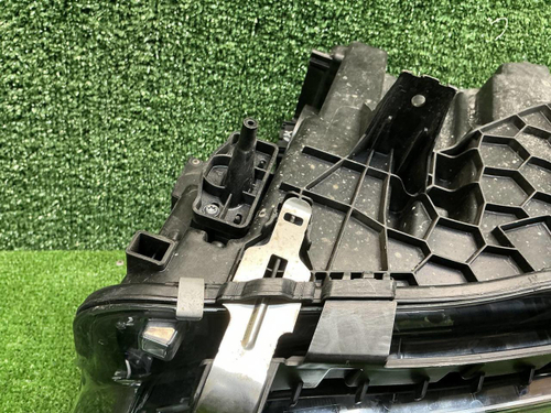 Фара правая BMW X3 G01 (2017-2021) Adaptive LED