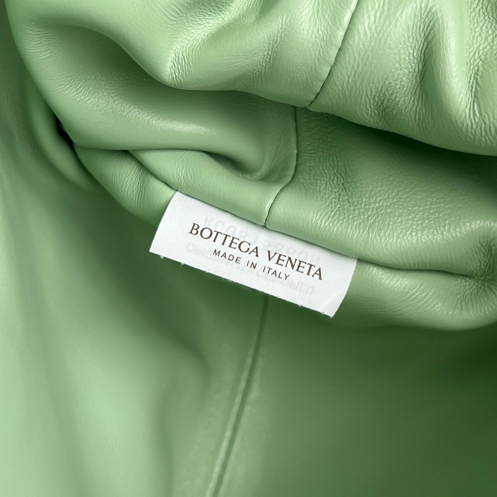 Bottega Veneta Teen Lauren 1980 With Chain 31 cm