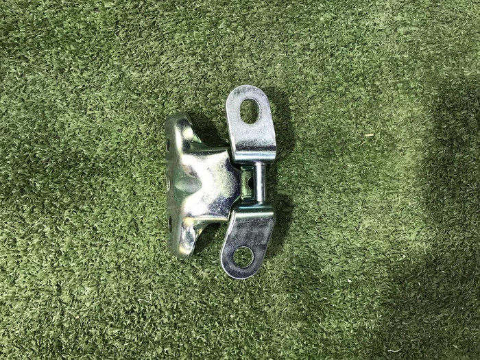 Петля двери задняя левая верхняя Hyundai Creta 1 (2016-2021)