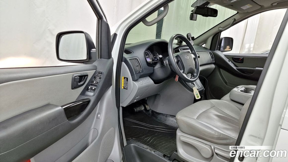 Hyundai The New Grand Starex Van 3-х местный (03.2021)