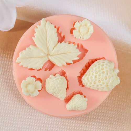 Молд силикон "Клубника с листочками" от 1 см до 3,8 см