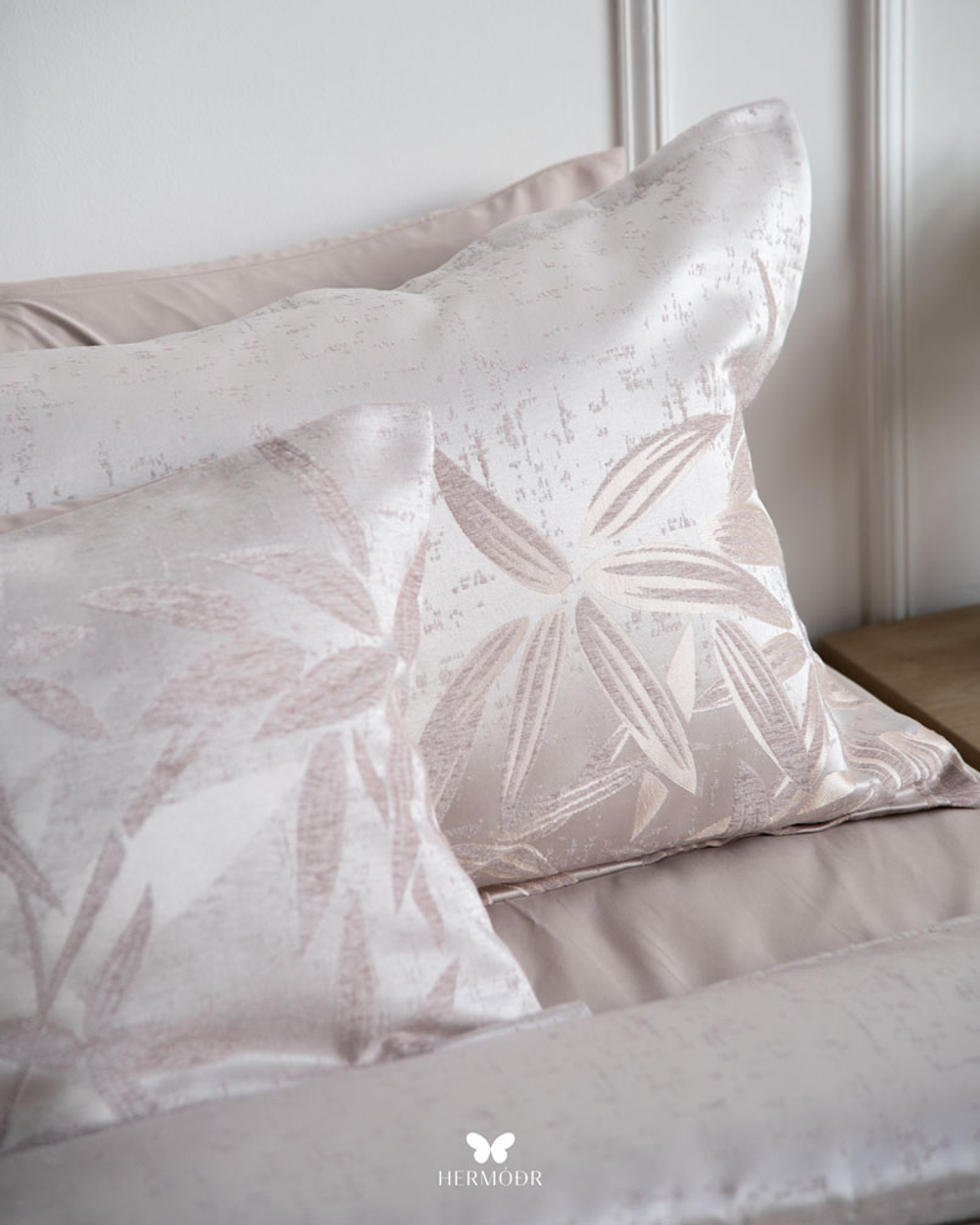 Комплект постельного белья двуспальный Konar Pink Hermodr 8 предметов 130220325 Иран