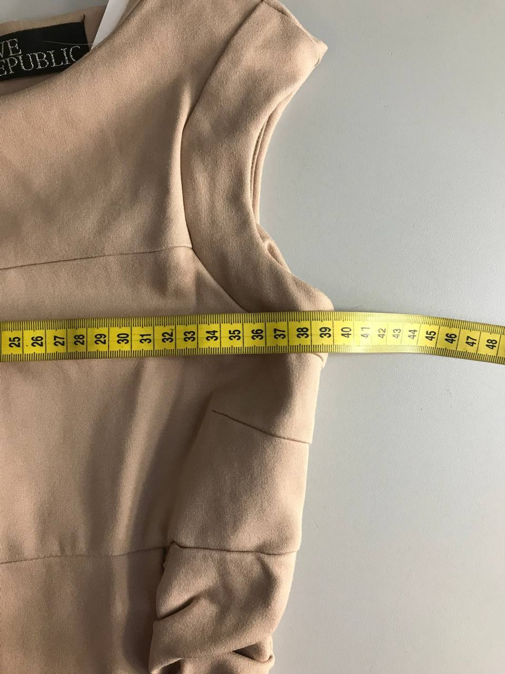 Платье Love Republic модное, маркировка 170-84-92, визуально 42 размер