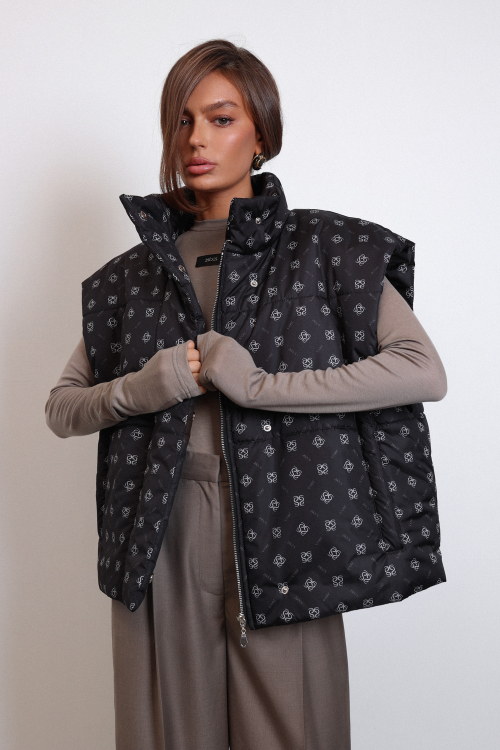 Жилет брендированный черный