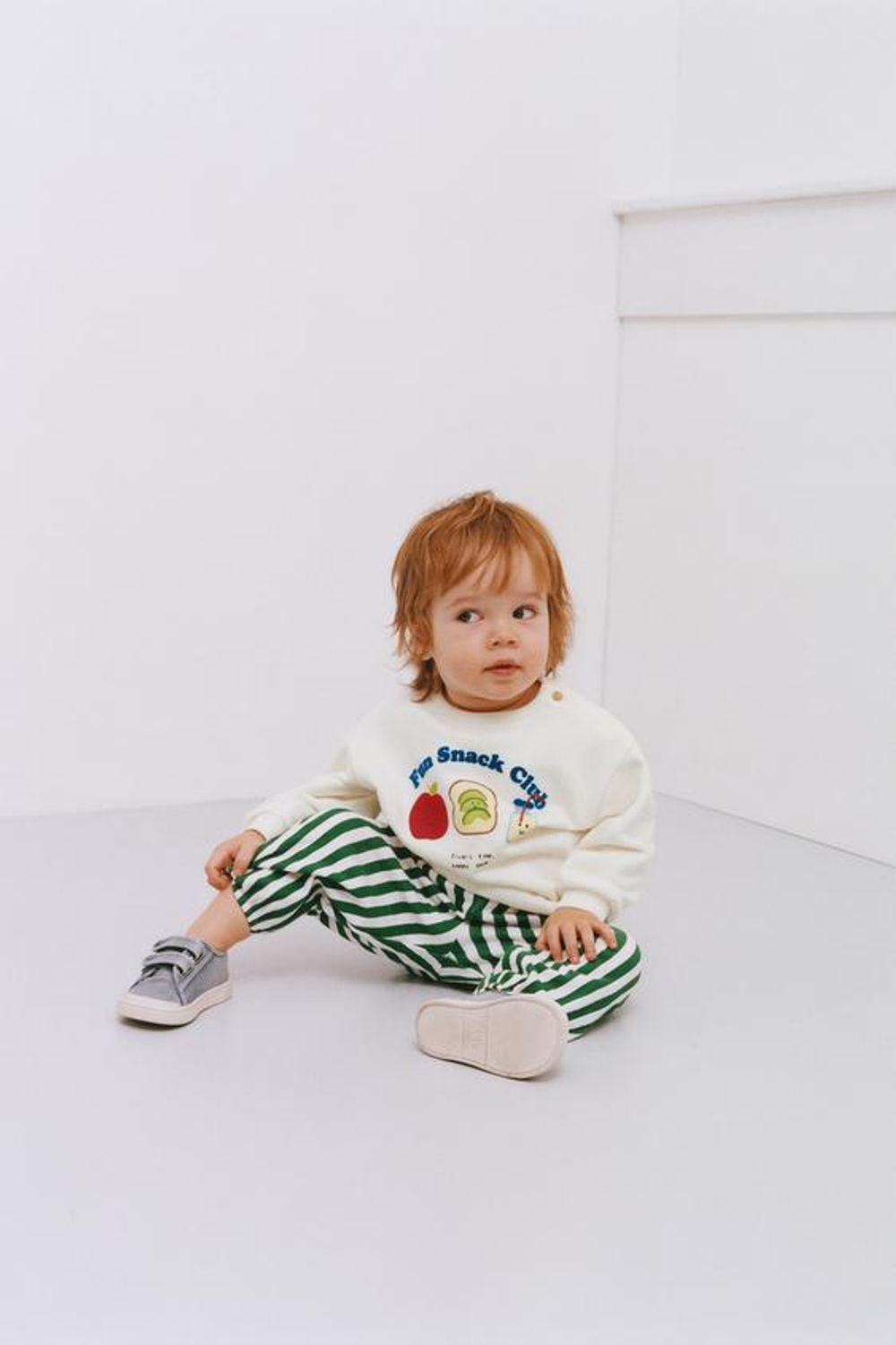 ZARA ТОЛСТОВКА С РЕЛЬЕФНЫМ ПРИНТОМ, ЖЕЛТОВАТО-БЕЛЫЙ