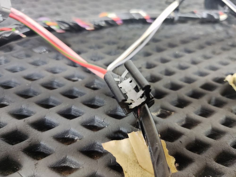 Проводка двери правой