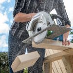 Дисковая пила акк. Greenworks GD24CS, 24V,б/щет,185х20мм, 4500 об/мин, рез 63мм,1х5Ач,ЗУ,кор (1500907CUG)