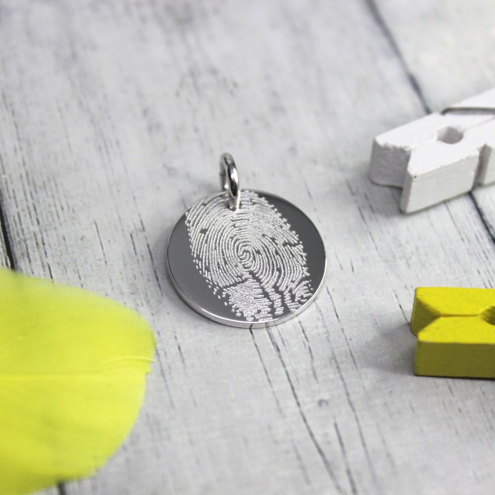 Кулон подвеска из серебра с отпечатком пальца на заказ