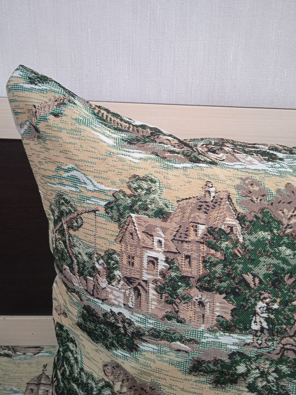 Декоративная гобеленовая наволочка для интерьерной подушки Мотивы прованса 68х47