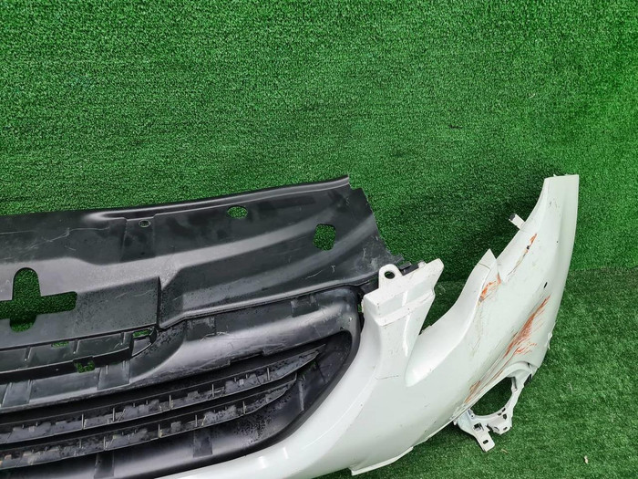 Бампер передний Peugeot 2008 (2013-2016)