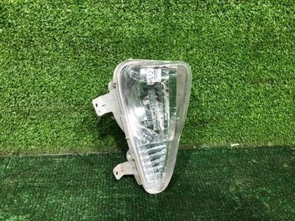 Повторитель переднего бампера правый Toyota Camry 7 XV50 (2017-2018)