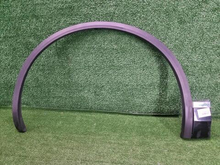 Расширитель передний левый VW Touareg 3 (18-нв)