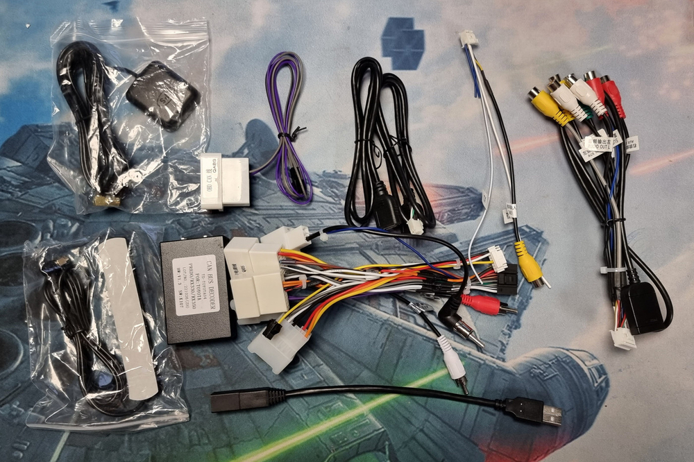 Магнитола для Toyota FJ Cruiser 2005-2022 (цвет рамки черный) - Carmedia ZH-T1216B монитор 12.3" на Android 12, 8Гб+128Гб, CarPlay, SIM-слот