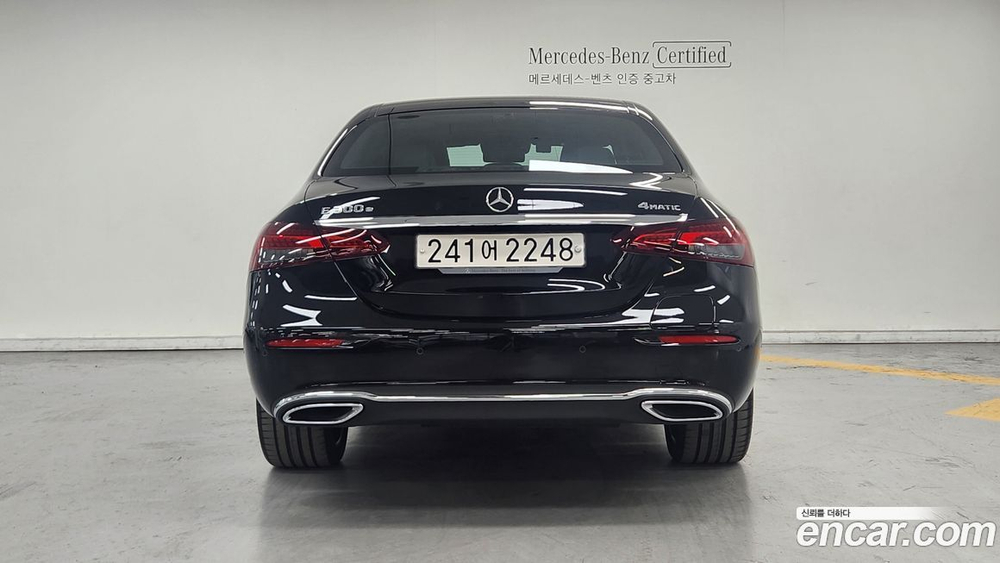 Mercedes-Benz E-Class W213 E300e 4MATIC Exclusive (12.2022)