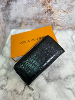 Портмоне Louis Vuitton из кожи крокодила
