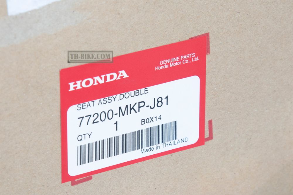 77200-MKP-J81. SEAT ASSY., DOUBLE. Honda CB500X