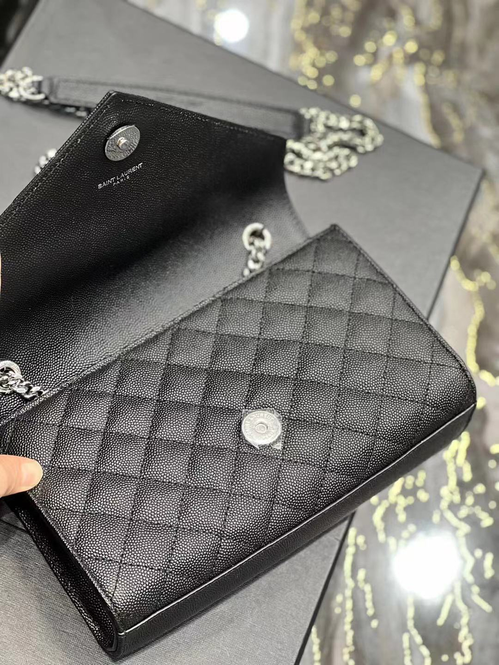 Saint Laurent Envelope Bag 21 cm