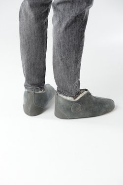 Меховые тапочки для дома