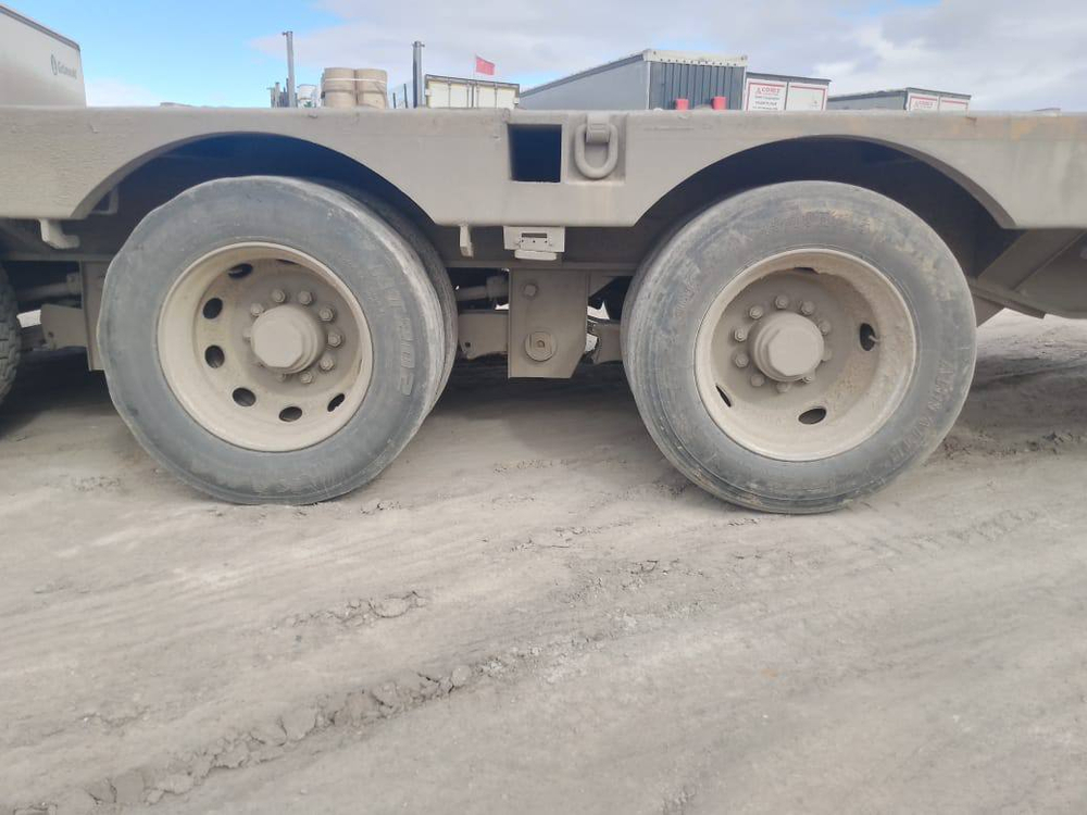 AMUR LYR9 Полуприцеп тяжеловоз 6 осей LYR9906TDPL (Раздвижной)