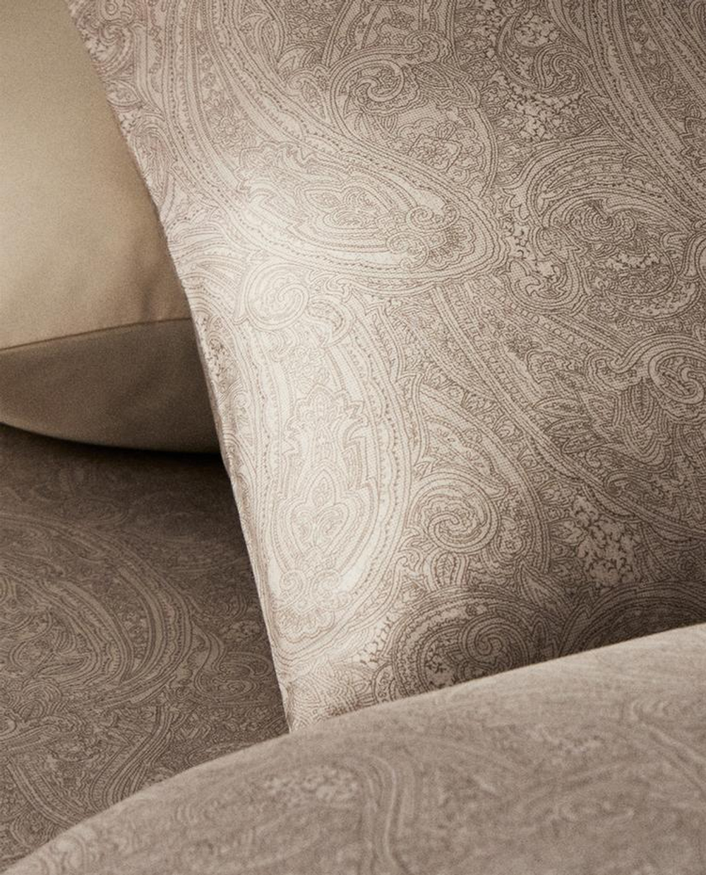 ZARA HOME САТИНОВАЯ НАВОЛОЧКА С УЗОРОМ, СЕРЫЙ