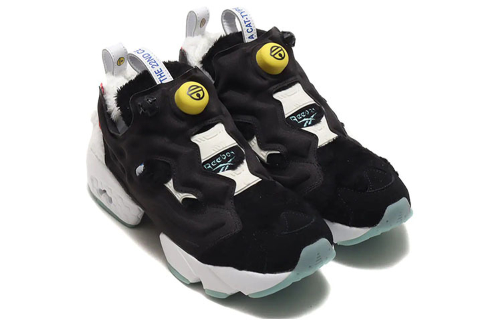Кроссовки Doraemona X Reebok Instapump Fury