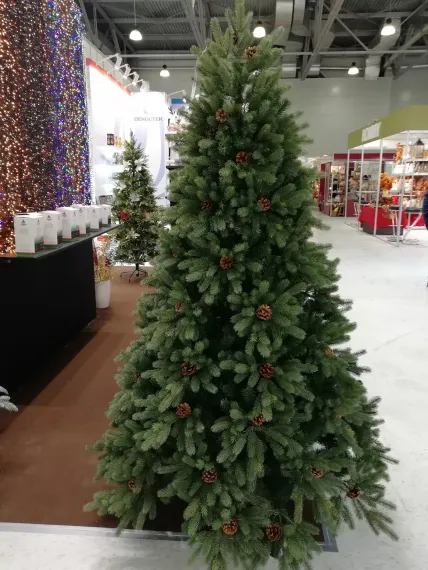 Искусственная ель Торжественная с шишками 185 см., литая хвоя+пвх, Triumph Tree (73321)