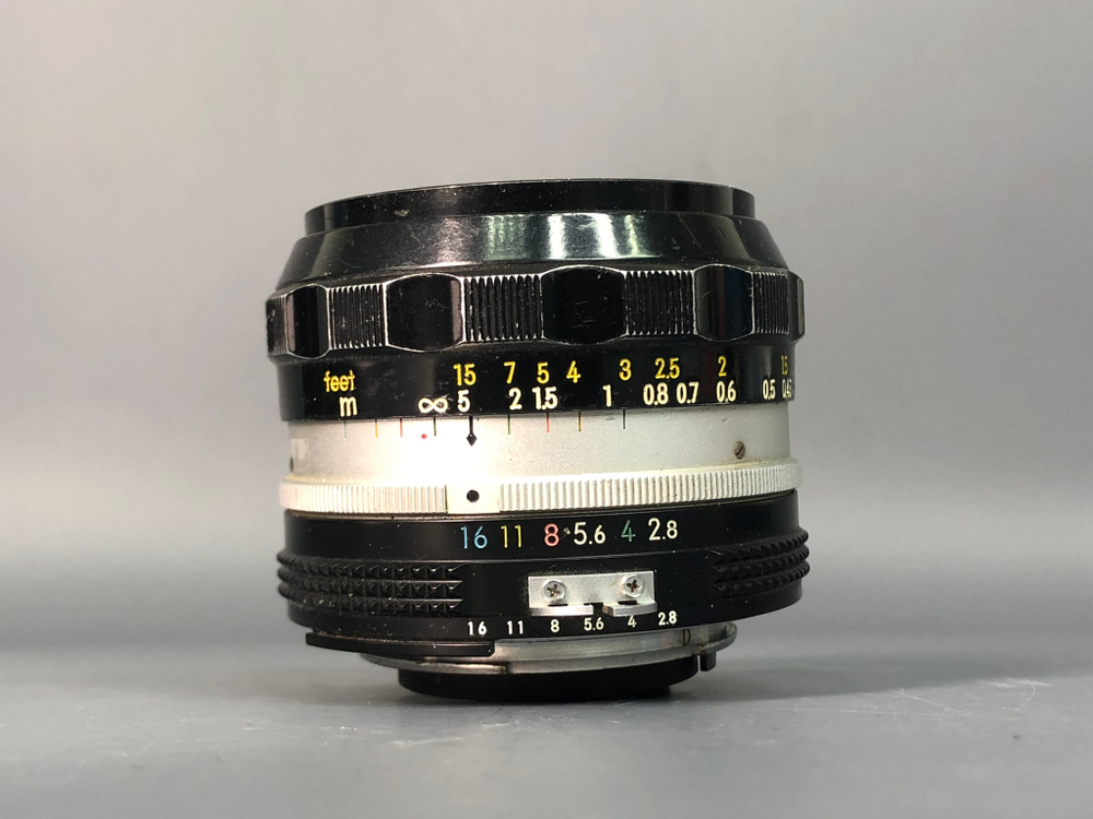 Nikon Nikkor 24mm 2.8