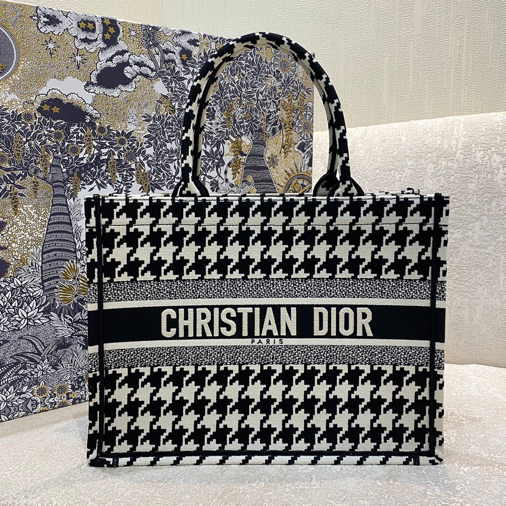 Christian Dior Book Tote 36 cm