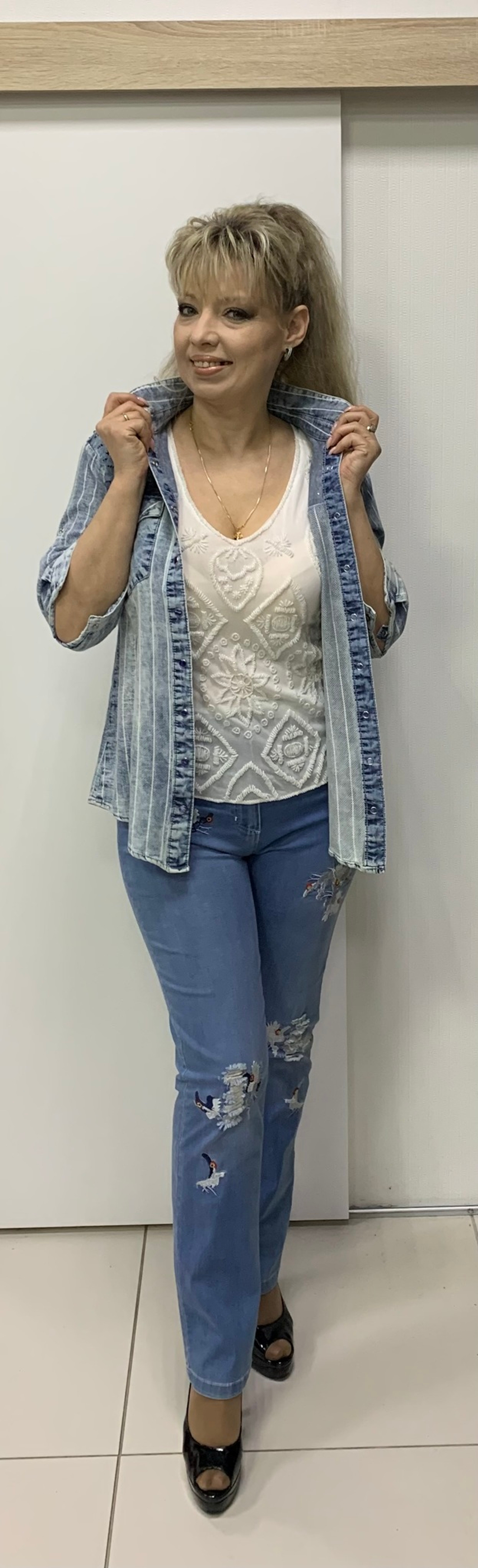 Комбинированная джинсовая рубашка на кнопках