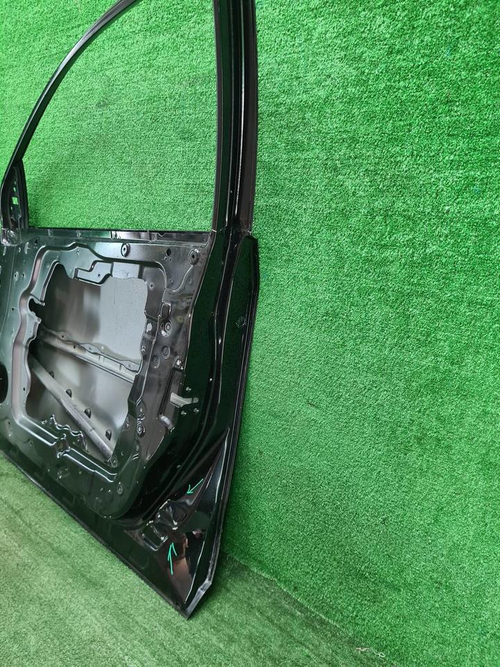 Дверь передняя правая Nissan Murano Z51 (07-15)
