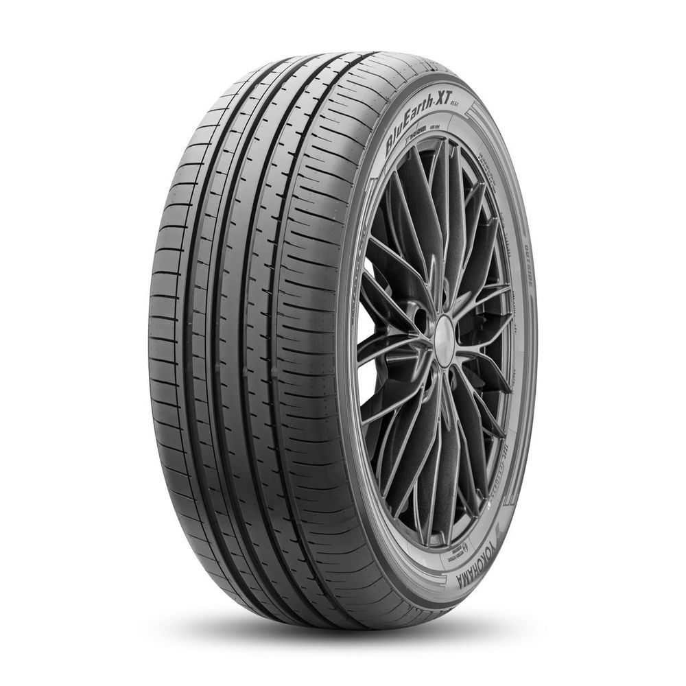 Йокохама  225/60/18  W 104 AE61