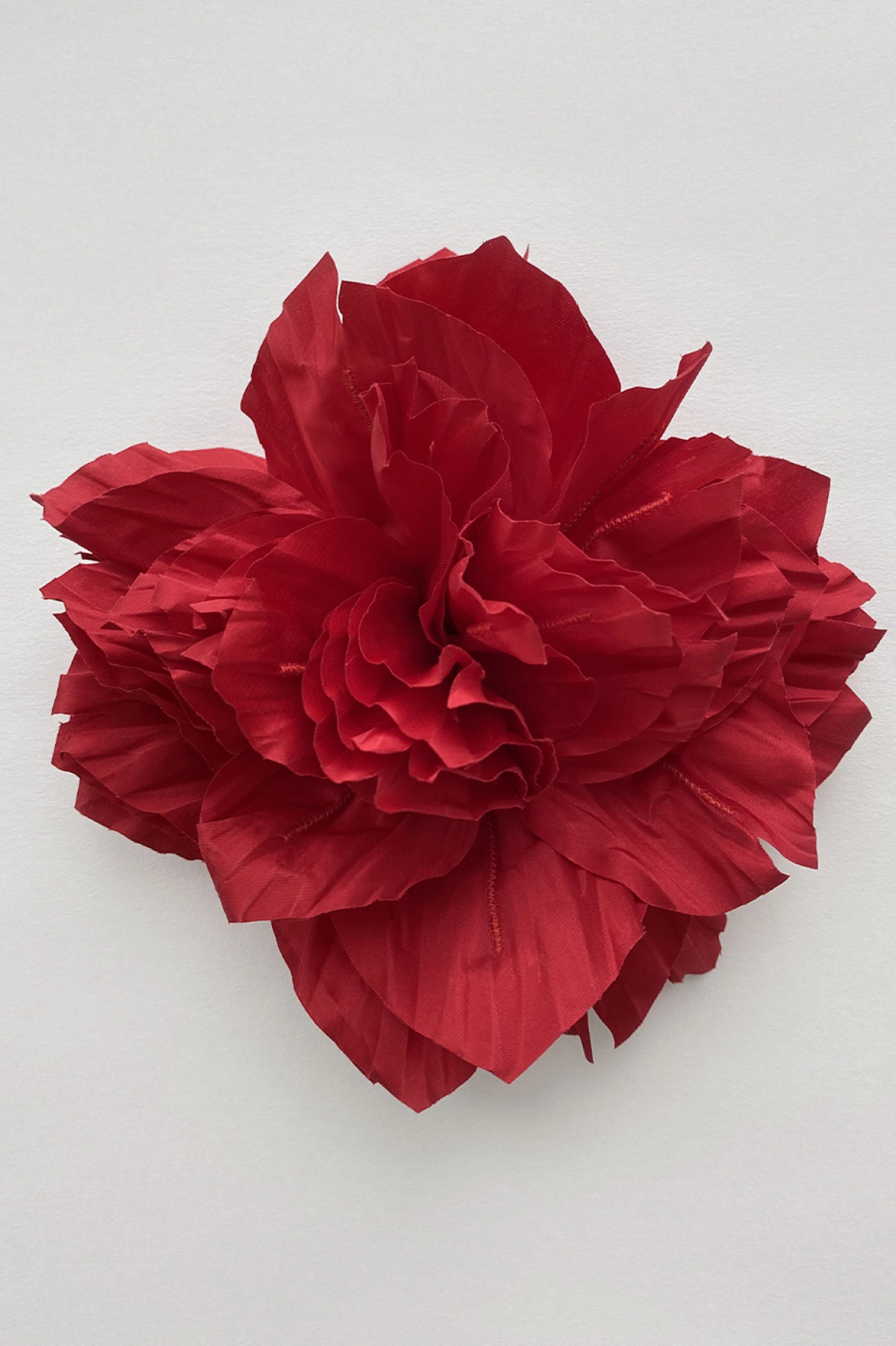 Брошь BIG BROOCH Pion красный 15 см